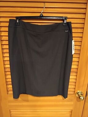 NWT DKNY Charcoal Pencil Skirt 16 Firm Price